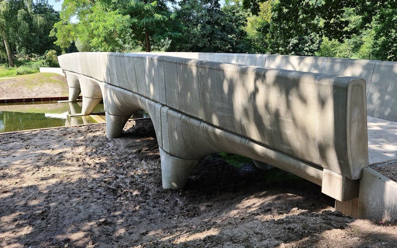 De 3D-betongeprinte brug in Nijmegen (foto: Weber Beamix)
