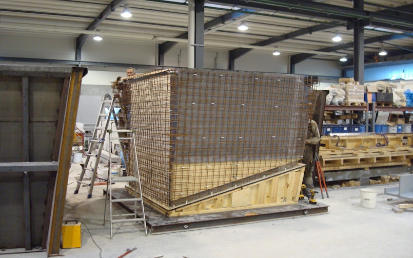 De balkons zijn als één element gegoten (foto: HiCon)