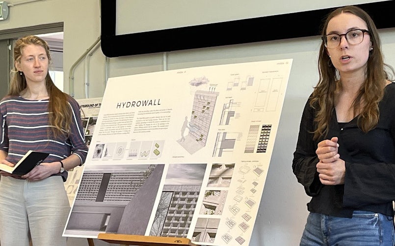 Presentatie Hydrowall door Gina Guravage en Julia Veerhuis namens team - Concrete Design Competition 2023-2024