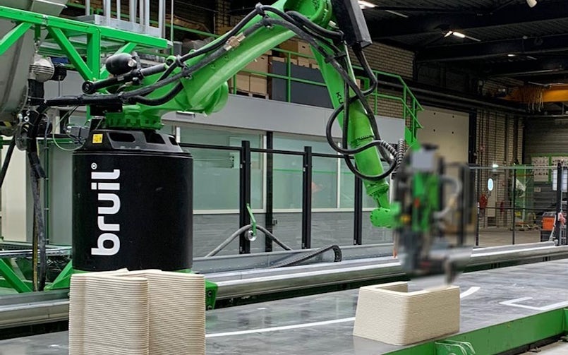 De robotarm van Bruil staat op een track (foto: Bruil)