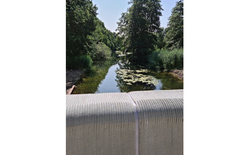 De brugdelen worden apart geprint en gekoppeld, waarna de naden worden afgewerkt met epoxy, dit heeft geen constructieve werking (foto: Weber Beamix)