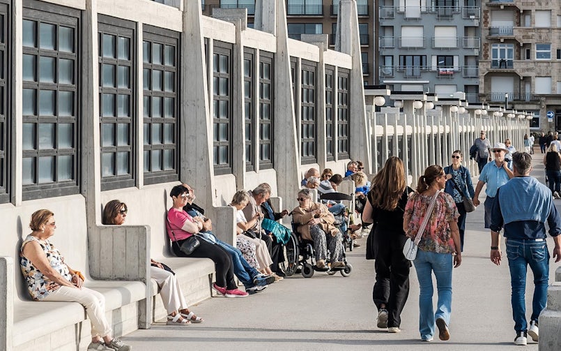 De wandelweg van de nieuwe pier is nagenoeg een kopie van de oude (foto: B-Juxta Architecten)
